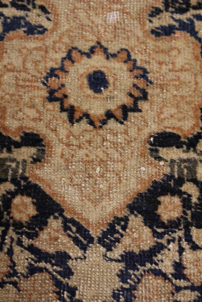 1'10"x2'5" Tabriz Hand Knotted