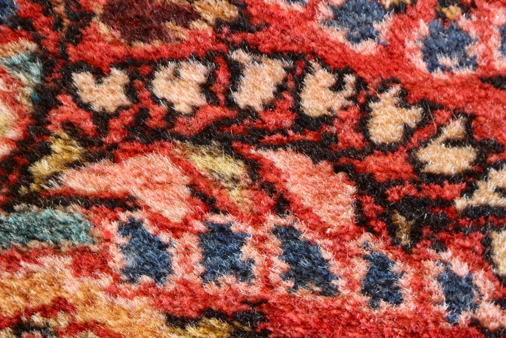 1'10"x2'7" Sarouk Hand Knotted