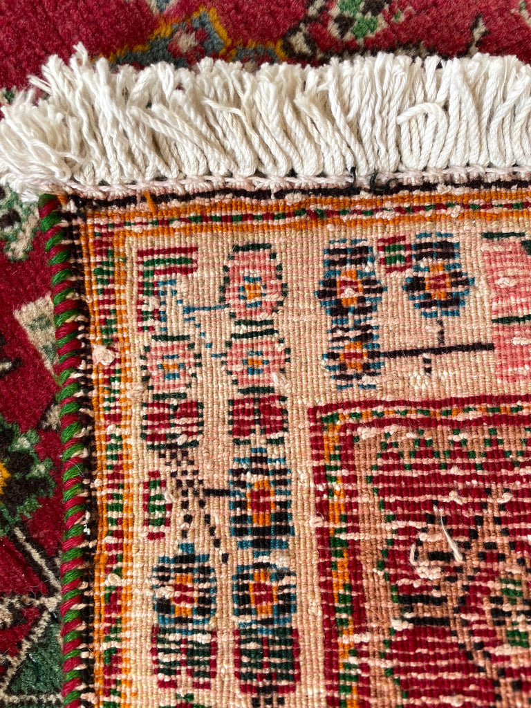 1'11"x1'11" Kashkuli Hand Knotted