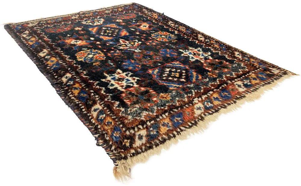 1'5"x1'10" Bakhtiari Hand Knotted