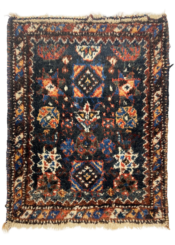 1'5"x1'10" Bakhtiari Hand Knotted