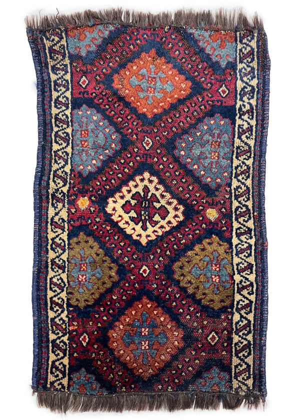 1'6"x2'6" Sarkisla Yastik Hand Knotted