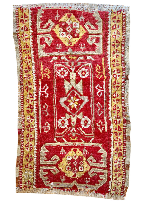 1'7"x2'6" Konya Yastik Fragment Hand Knotted