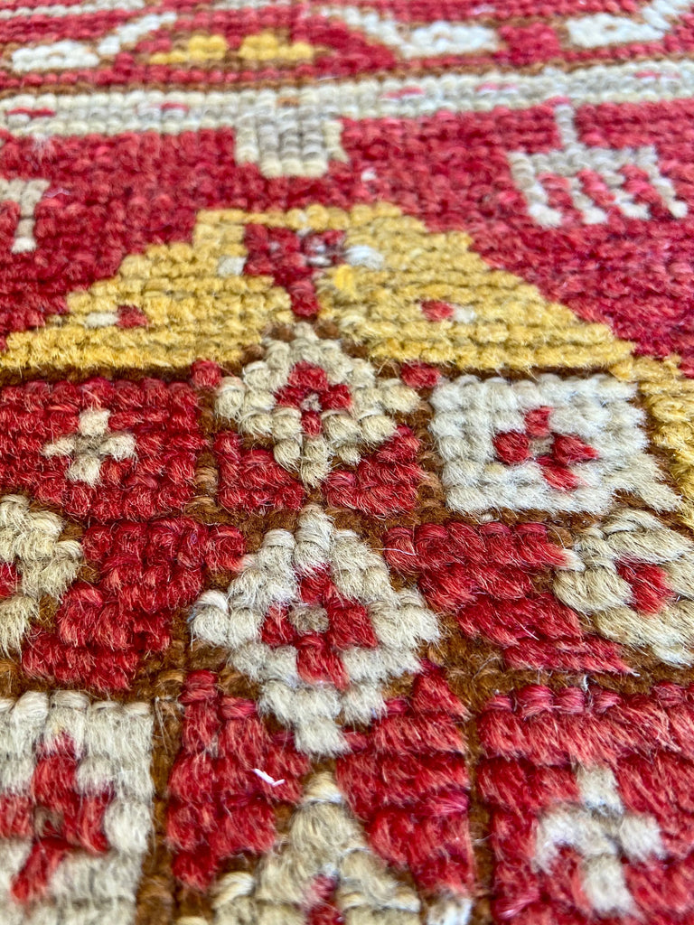 1'7"x2'6" Konya Yastik Fragment Hand Knotted