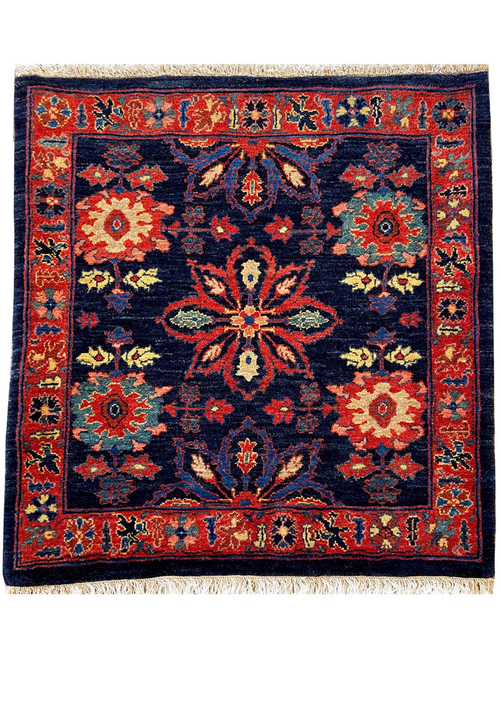 2'10"x2'11" Bijar Hand Knotted