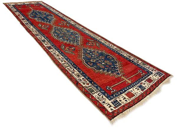 2'10"x7'10" Serab Hand Knotted