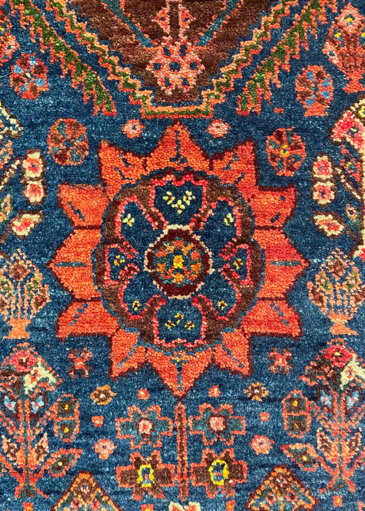 2'11"x7'11" Qashqai Hand Knotted