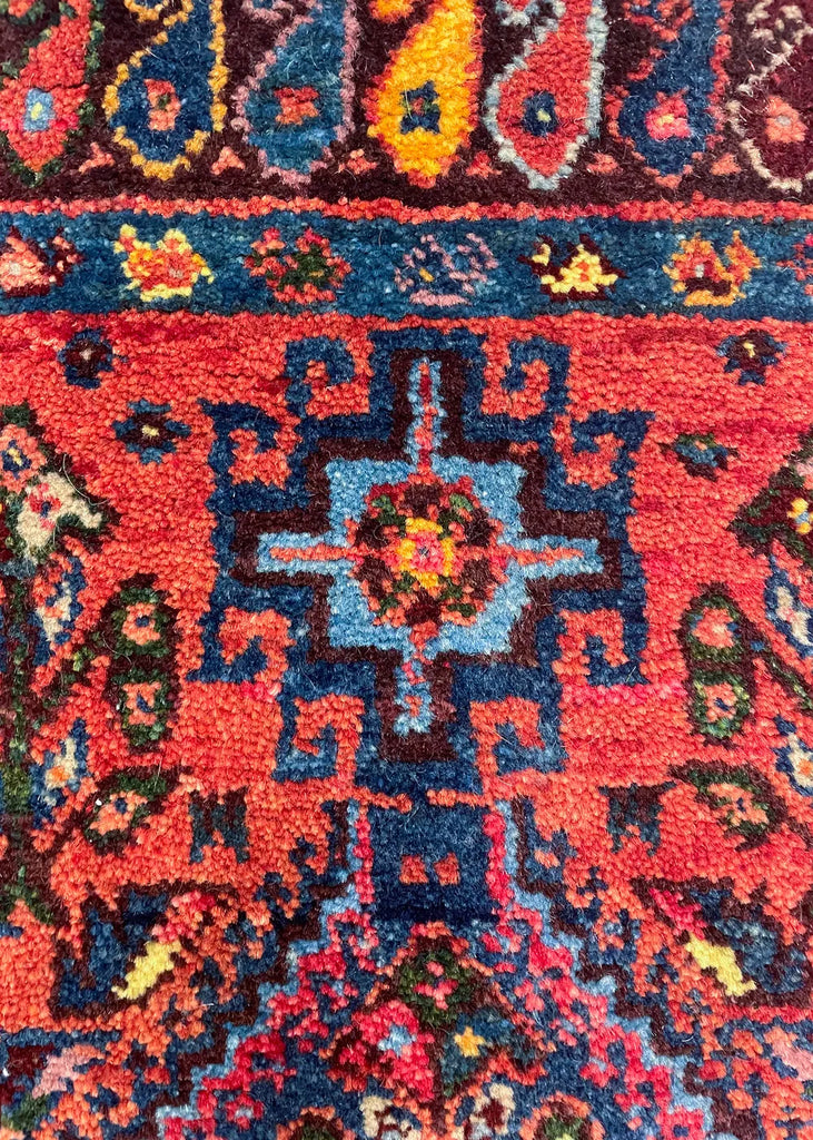 2'11"x7'11" Qashqai Hand Knotted