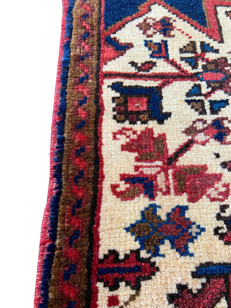 2'1"x2'2" Heriz Sampler Hand Knotted