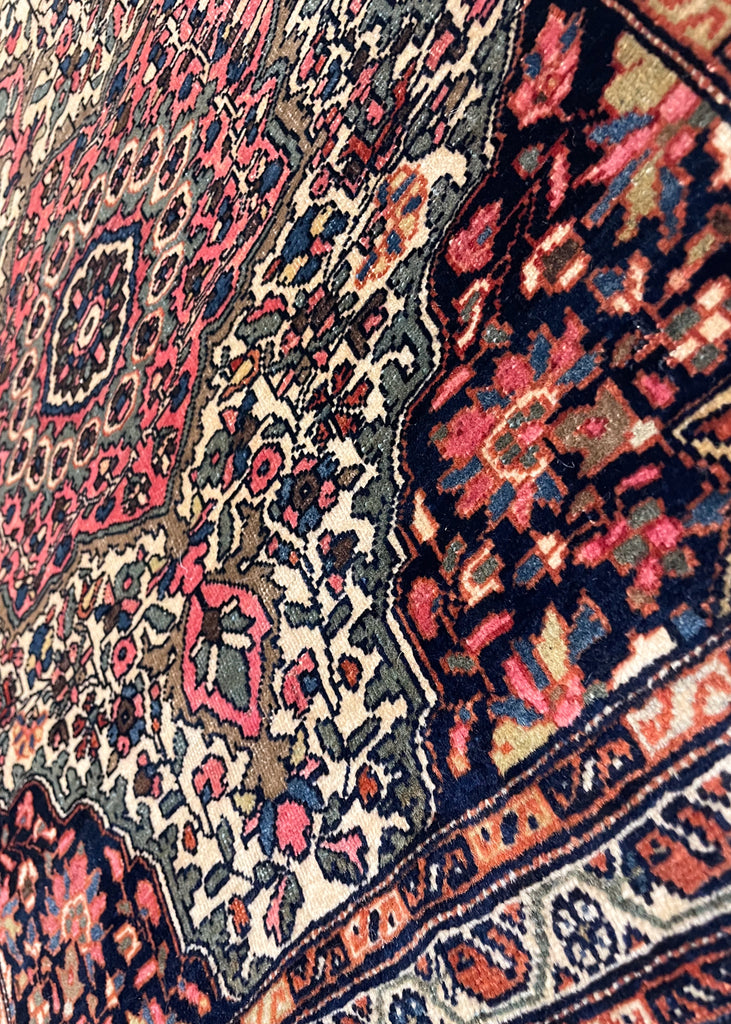 2'1"x2'4" Fereghan Sarouk Hand Knotted