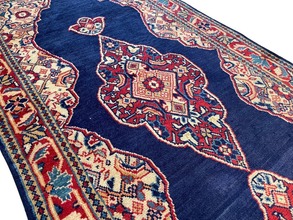 2'1"x4'2" Sarouk Hand Knotted