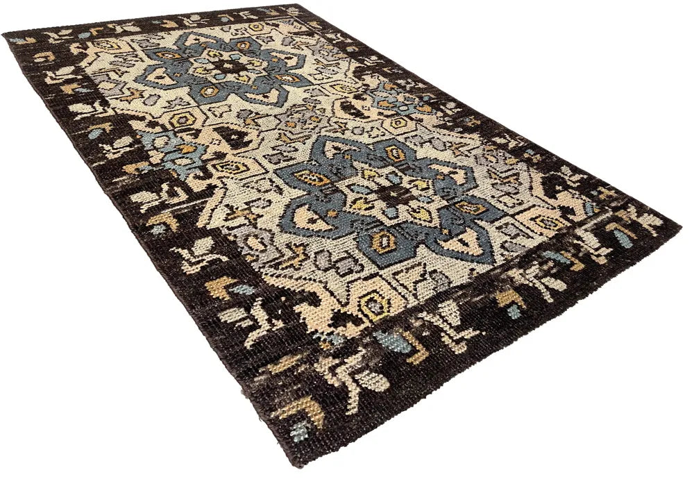 2'2"x3'2" Burano Yastik Hand Knotted