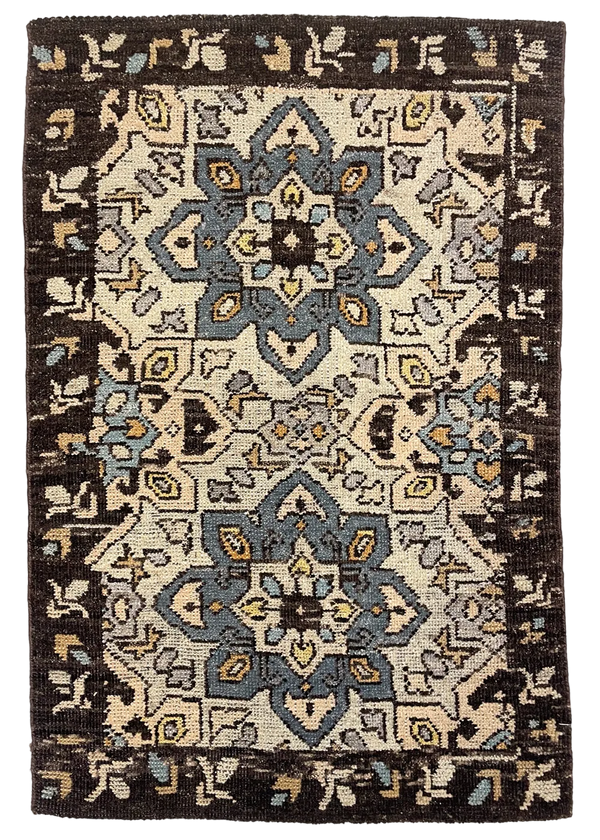 2'2"x3'2" Burano Yastik Hand Knotted