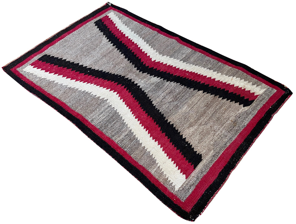 2'3"x3'5" Navajo Ganado Hand Woven