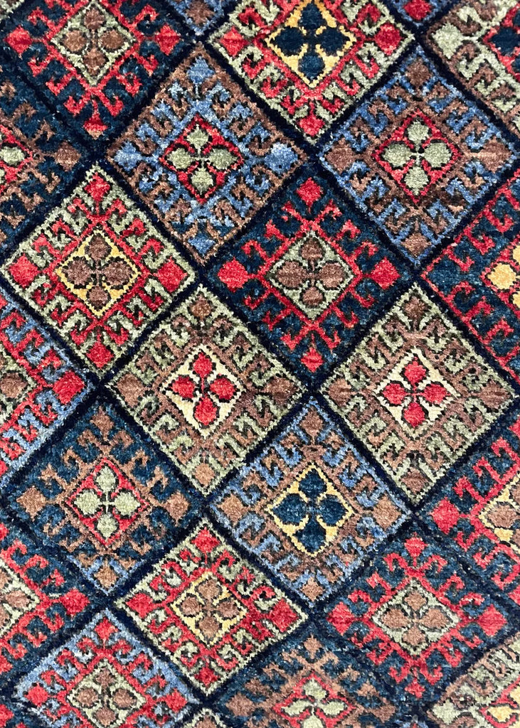 2'4"x3'5" Jaf Kurd Hand Knotted