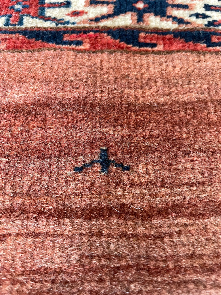 2'4"x3'6" Yomud Juwal Hand Knotted