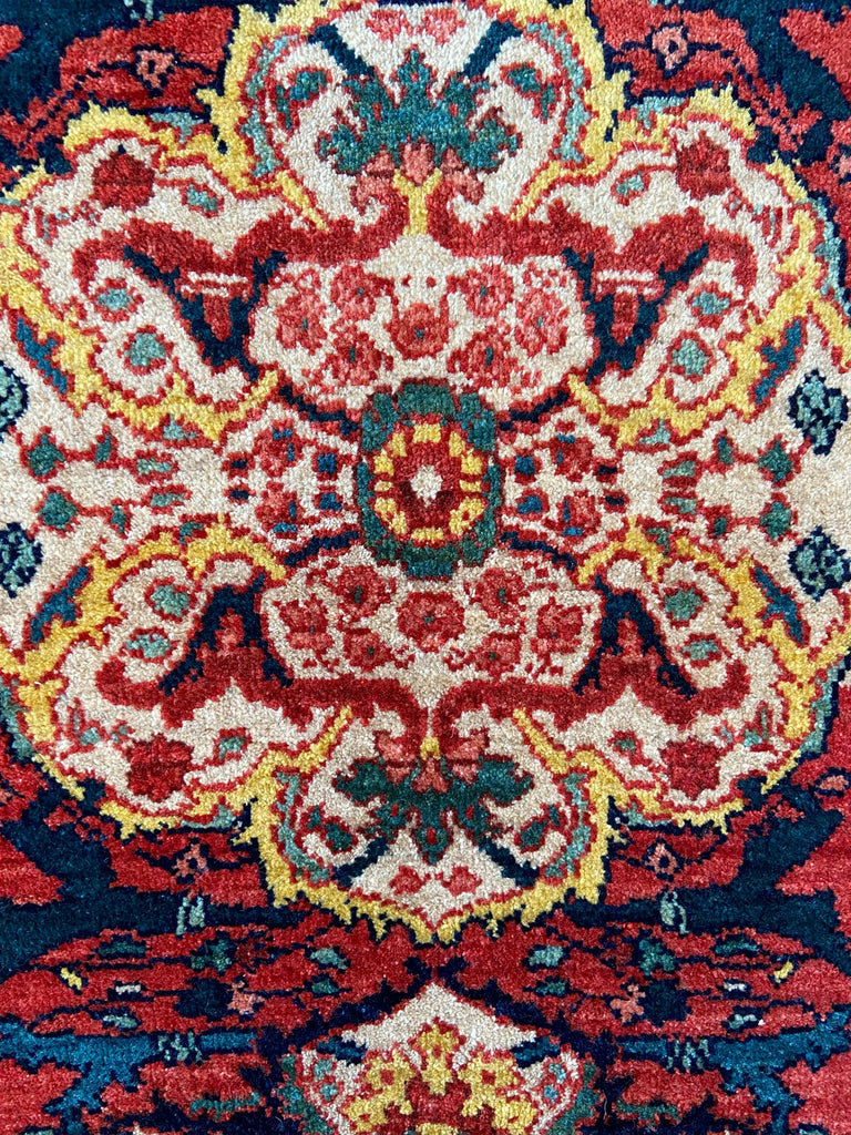 2'5"x3'1" Farahan Hand Knotted
