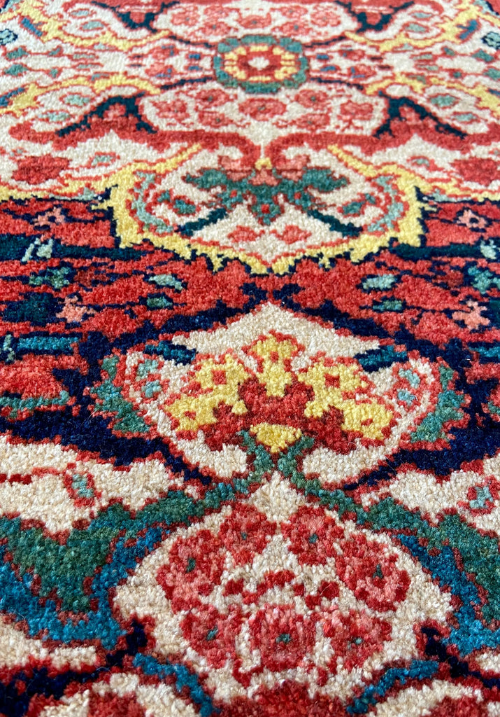 2'5"x3'1" Farahan Hand Knotted