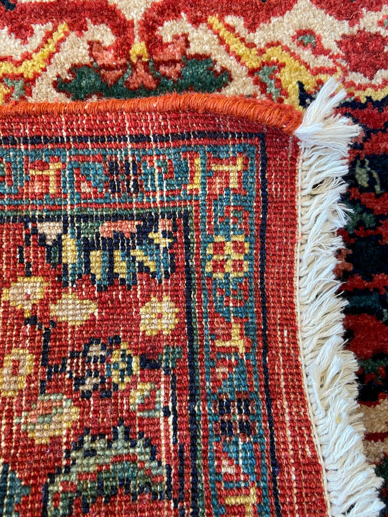 2'5"x3'1" Farahan Hand Knotted