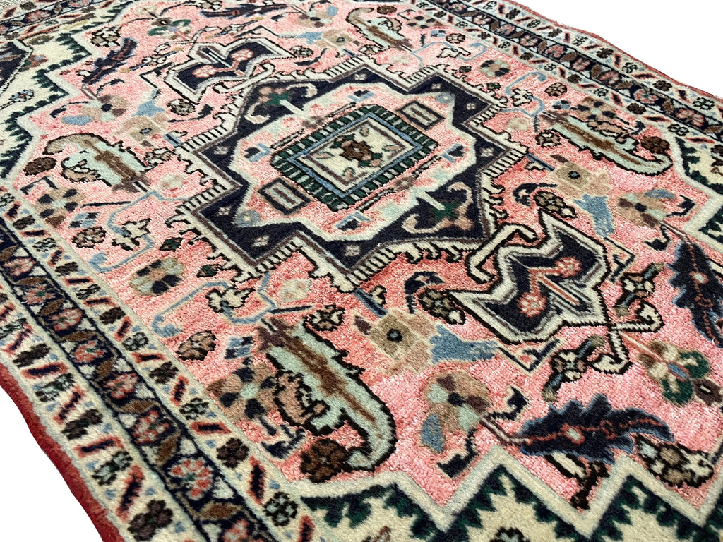 2'5"x3'3" Tabriz Hand Knotted