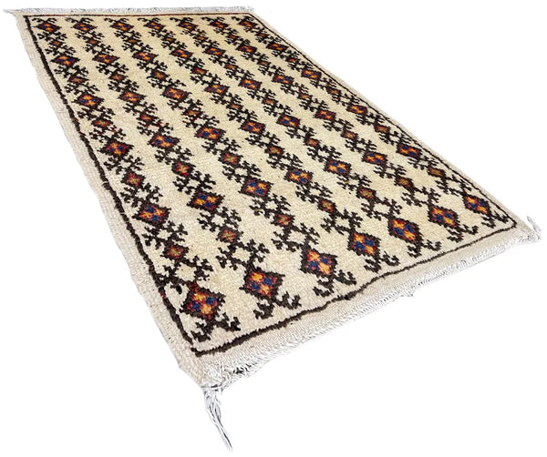 2'5"x3'5" Beni Ouarain Tribal Hand Knotted
