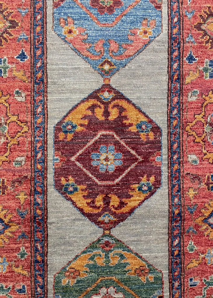 2'6"x9'11" Serab Hand Knotted