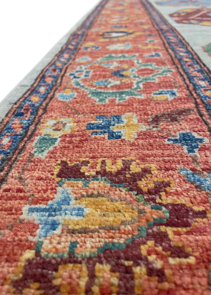 2'6"x9'11" Serab Hand Knotted