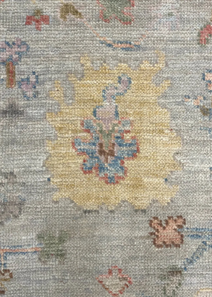 2'6"x9'8" Oushak Hand Knotted