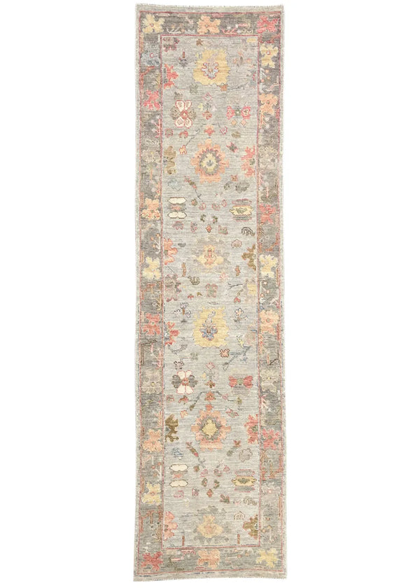 2'6"x9'8" Oushak Hand Knotted