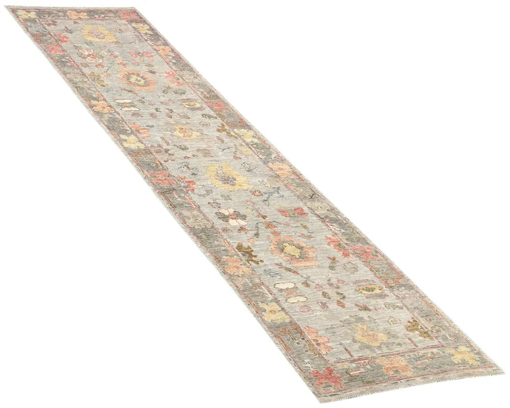 2'6"x9'8" Oushak Hand Knotted