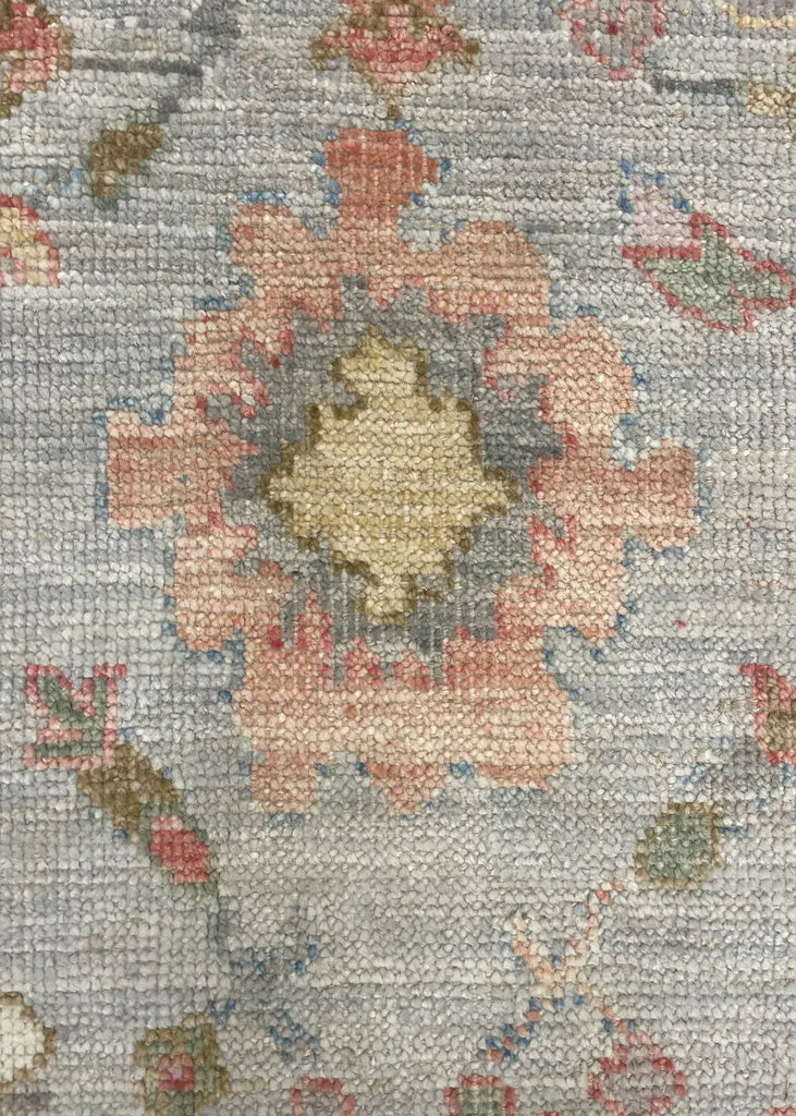 2'6"x9'8" Oushak Hand Knotted