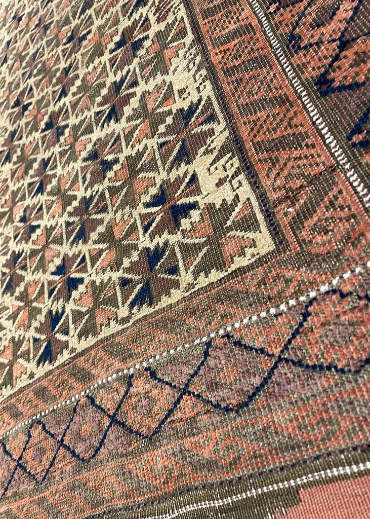 2'7"x4'10" Baluch Prayer Rug Hand Knotted