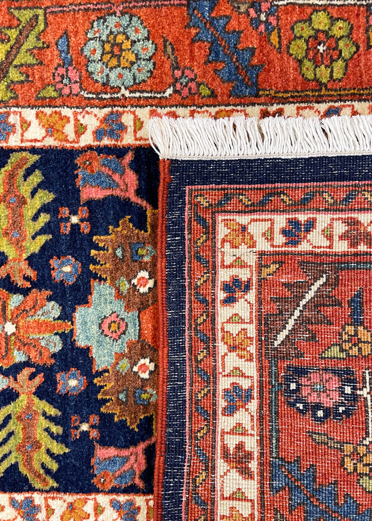 2'7"x5'8" Heriz Hand Knotted