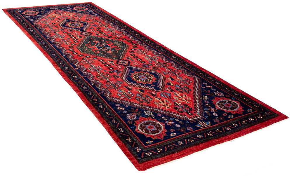 2'7"x6'7" Qashqai Hand Knotted