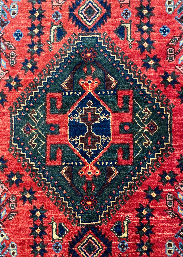 2'7"x6'7" Qashqai Hand Knotted