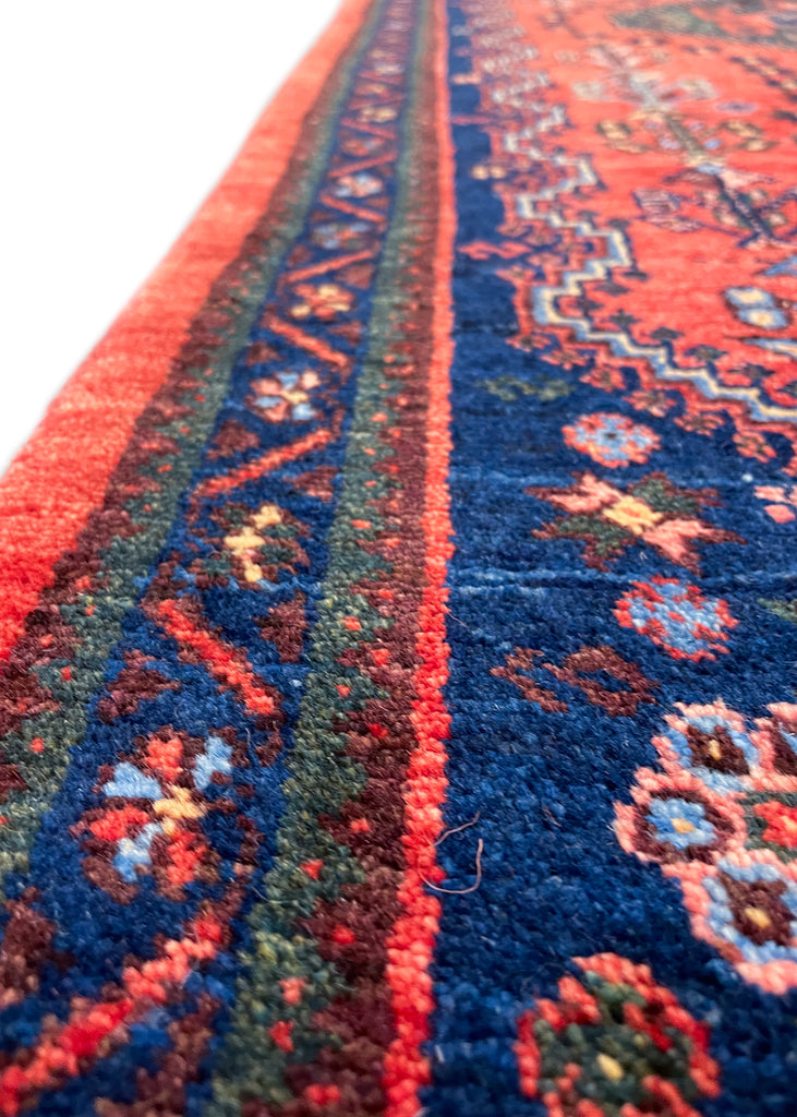 2'7"x6'7" Qashqai Hand Knotted