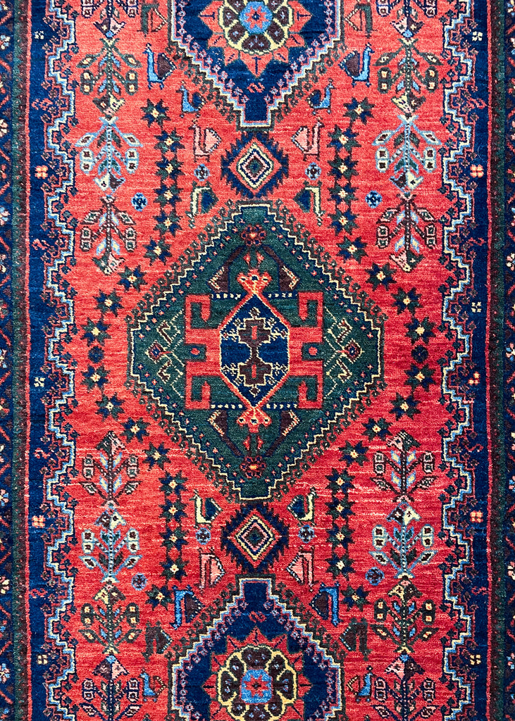 2'7"x6'7" Qashqai Hand Knotted