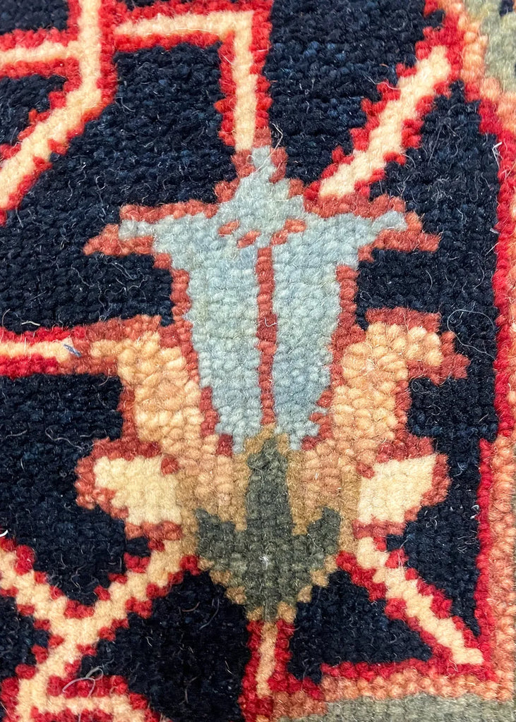 2'7"x8'2" Arabesque Hand Knotted