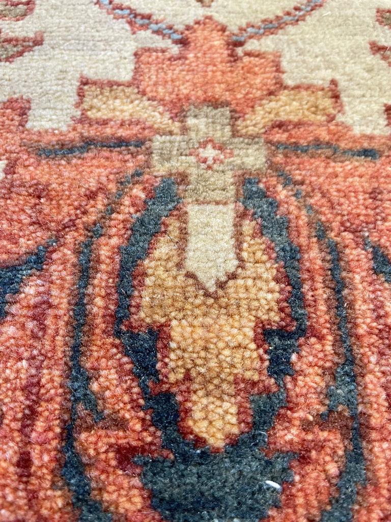 2'7"x8' Fine Indo-Tabriz Hand Knotted