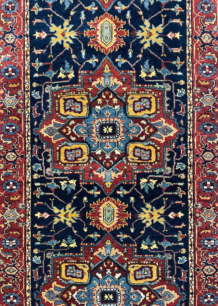 2'8"x10'1" Heriz Hand Knotted