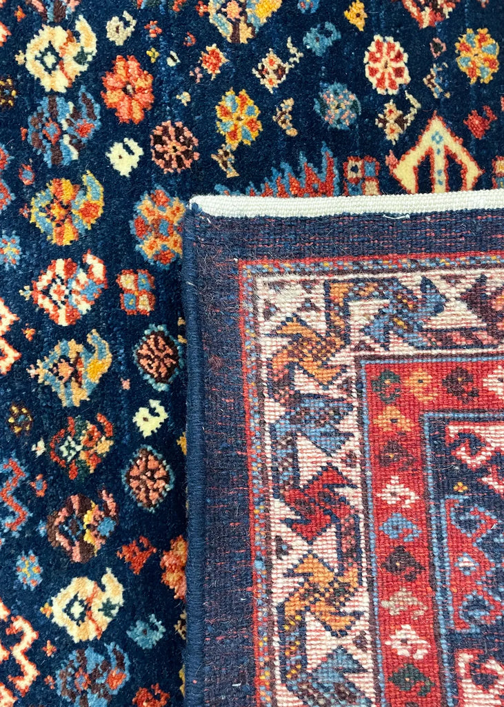 2'8"x2'4" Qashqai Hand Knotted