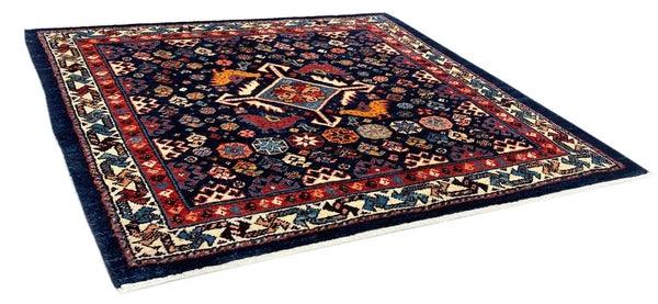 2'8"x2'4" Qashqai Hand Knotted