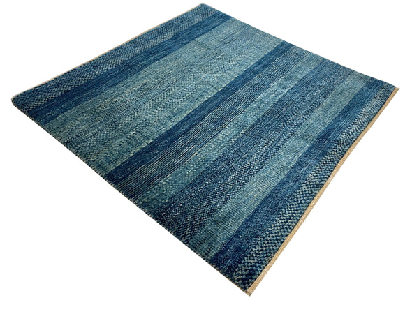 2'8"x2'7" Kashkuli Gabbeh Hand Knotted