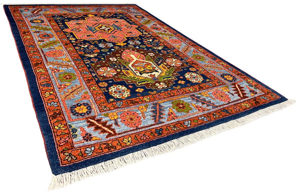 2'8"x3'11" Heriz Hand Knotted