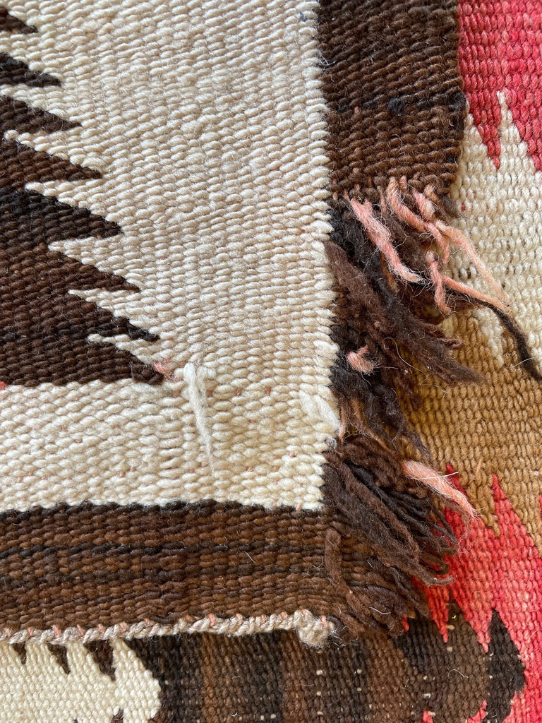 2'8"x3'9" Navajo Hand Woven