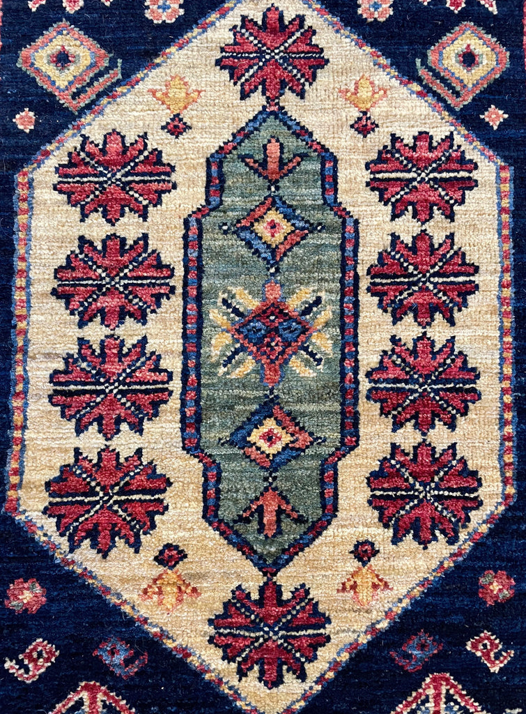 2'8"x5'10" Afghan-Shirvan Hand Knotted