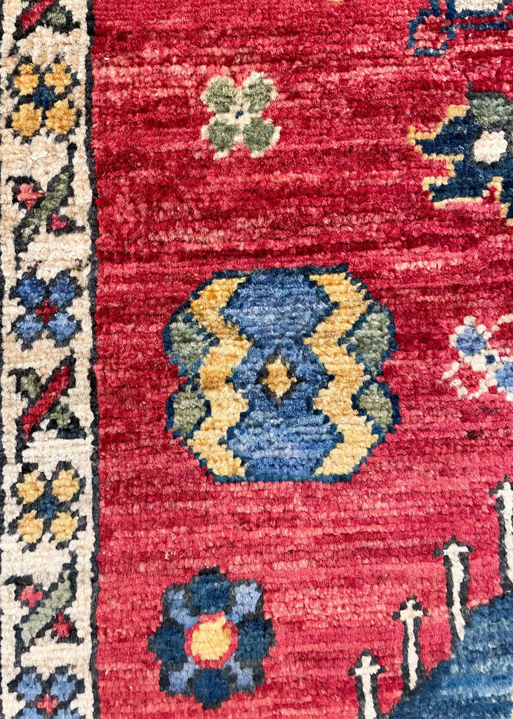 2'8"x6'4" Karaja Hand Knotted