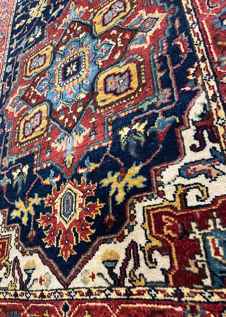 2'8"x8'2" Heriz Hand Knotted