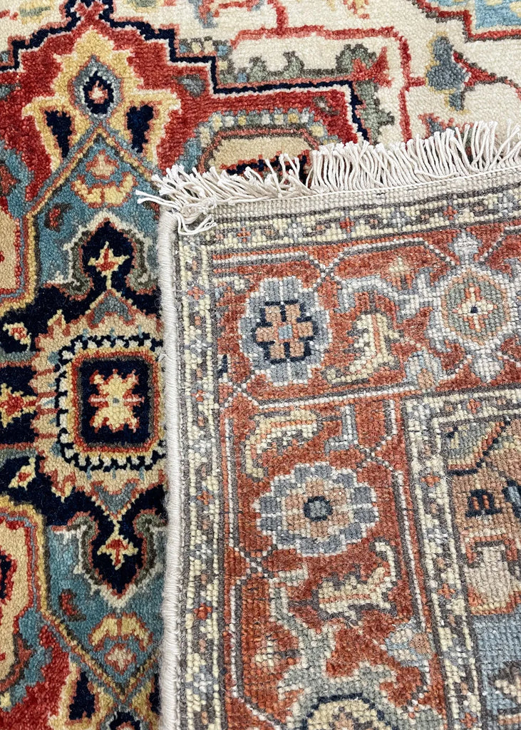 2'8"x9'11" Heriz Hand Knotted