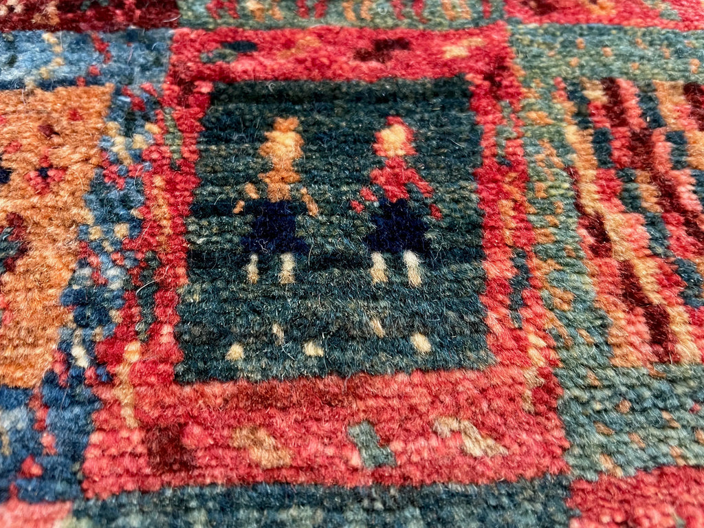 2'8"x9'9" Kashkuli Gabbeh Hand Knotted